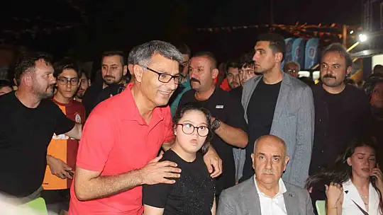 Olimpiyatlara damga vuran Yusuf Dikeç, Kahramanmaraş'ta ilgiyle karşılandı