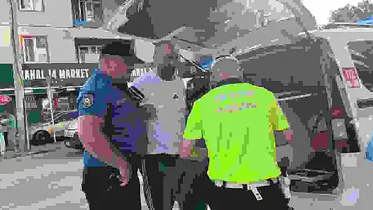 Ortalığı birbirine katıp, polise saldırmaya kalkışan sürücüye 350 bin lira ceza