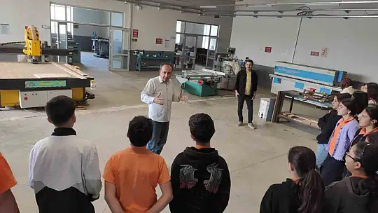 Ortaokul öğrencilerinden teknik gezi