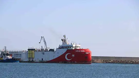 Oruç Reis Sismik Araştırma Gemisi, Filyos Limanı'na demirledi