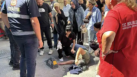 Otomobile çarpmamak için manevra yaptı, taş dubaya çarpıp savruldu