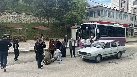 Otomobilin çarptığı kadın yaralandı