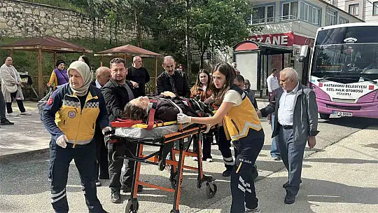 Otomobilin çarptığı kadın yaralandı