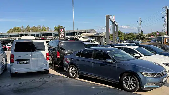 Otomotivde tercihler değişti: 'Eski araba devri bitiyor, elektrikliye ilgi artıyor'