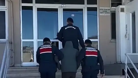 Otoyolda 250 kilometre hız yaptı, o anları paylaşınca yakalandı