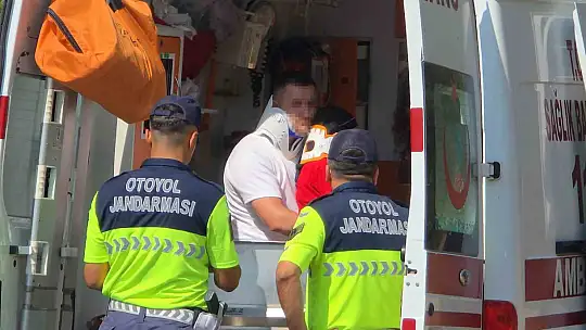 Otoyolda takla atan otomobilde 4 kişi yaralandı