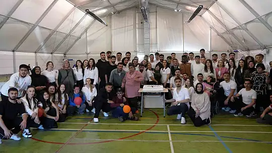 Özel bireyler için özel şenlik: Doyasıya eğlendiler