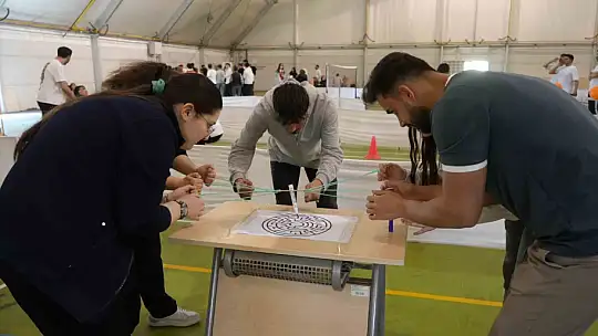 Özel bireyler için özel şenlik: Doyasıya eğlendiler