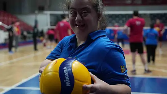 Özel bireyler Konuralp beyleri ile maç yaptı