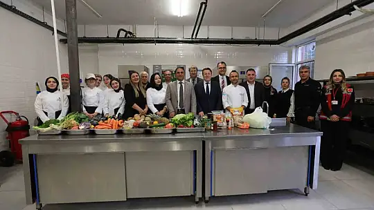 Özel yürekler engelsiz pizza atölyesinde