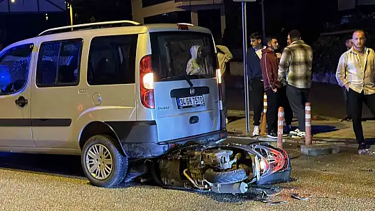 Park halinde ki araca saplandı: 1 yaralı