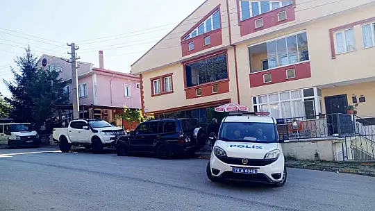 Park halindeki cipin lastiklerine zarar verildi