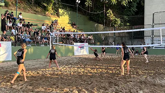 Plaj voleybolunda büyük mücadele
