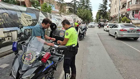 Polis ekipleri kural tanımayan sürücülere göz açtırmıyor