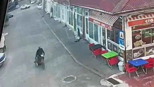 Polisin 'dur' ihtarına uymayan ehliyetsiz motosiklet sürücüsüne 410 bin lira ceza