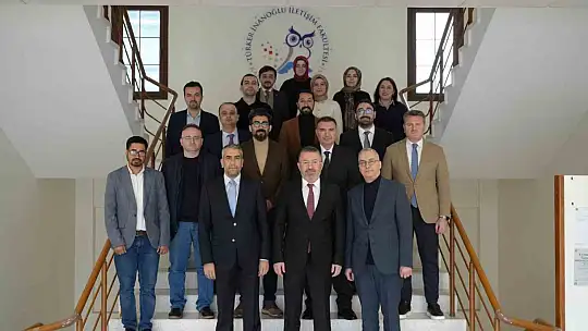 Rektör Kırışık,