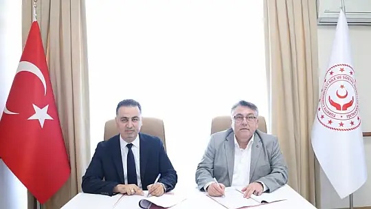 Rektör Özölçer Merkez Huzurevi sakinlerinin Kurban Bayramı'nı kutladı