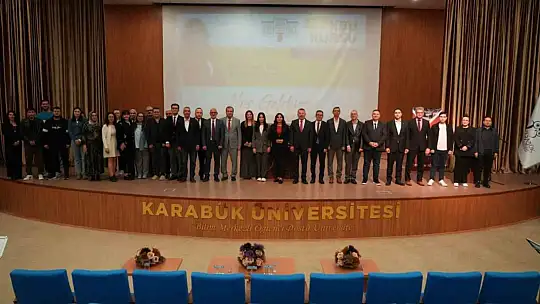 'Medya toplumun kimliğini şekillendiriyor'