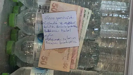 Sabah dükkanına gelen esnaf karşılaştığı manzara ile duygulandı