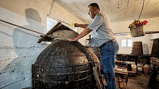 Safranbolu'da 350 yıllık küplerde geleneksel sirke üretimi başladı