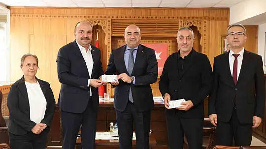 Safranbolu TSO'dan öğrencilere kırtasiye desteği