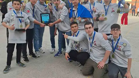 SafranTech takımı FRC 2025 Türkiye Şampiyonu oldu