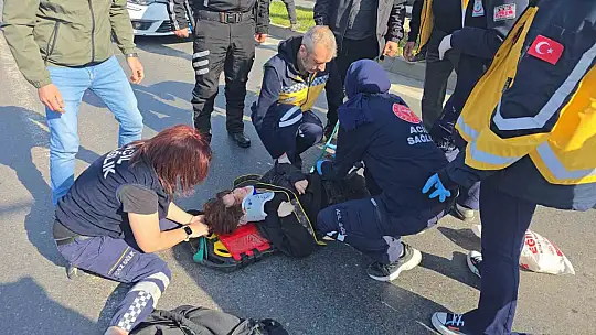 Sağlık personelinin kullandığı araç öğrenciye çarptı: 1 yaralı