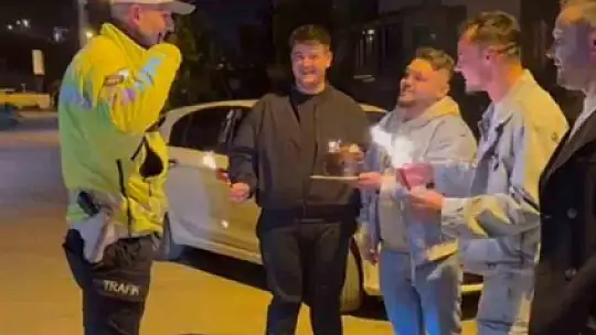 Sahte ihbarla polis haftasını kutladılar