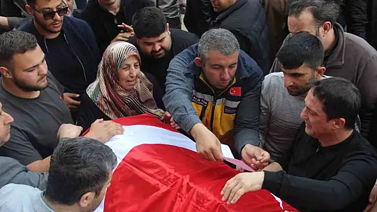 Kahramanmaraş'ta Yürek Yakan Veda: 4 Öğrenci Gözyaşlarıyla Uğurlandı