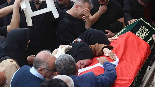 Kahramanmaraş'ta Yürek Yakan Veda: 4 Öğrenci Gözyaşlarıyla Uğurlandı