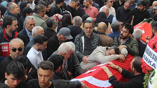 Kahramanmaraş'ta Yürek Yakan Veda: 4 Öğrenci Gözyaşlarıyla Uğurlandı