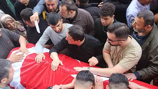 Kahramanmaraş'ta Yürek Yakan Veda: 4 Öğrenci Gözyaşlarıyla Uğurlandı