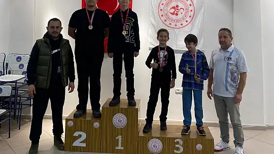 Satrancın şampiyonları belli oldu