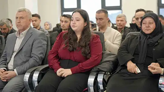 Şehidin adı köy okulundaki kütüphaneye verildi, ailesi gözyaşlarına hakim olamadı