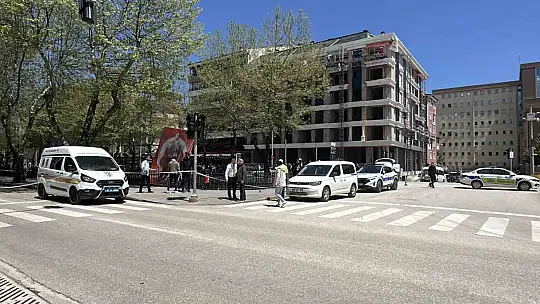 Şehrin göbeğindeki silahlı kavga polisi harekete geçirdi