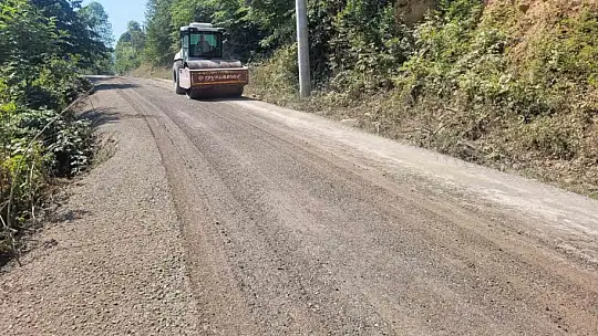 Şelaleye giden yolda hummalı çalışma