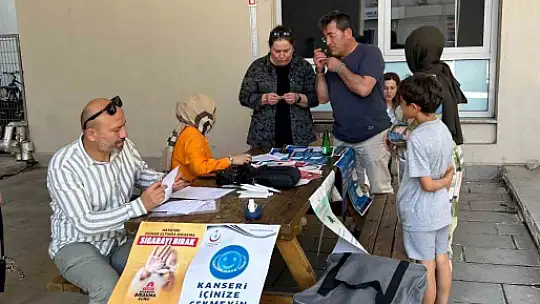 Sigara bırakma standı ilgi gördü
