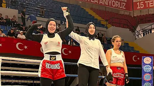 Sıla Saygılı rakiplerine ringi dar etti