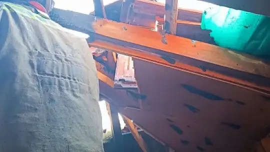 Soba evin çatısını yaktı