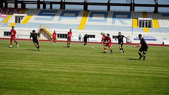 Son dakika golü sahayı karıştırdı, olaylara çevik kuvvet müdahale etti
