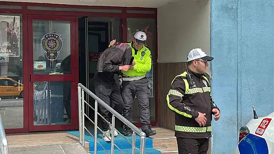Polis tek tek yakaladı: 2 gözaltı
