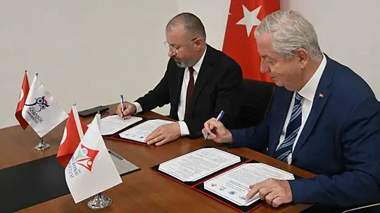 Sosyalfest 2025'e Yüksek İhtisas Üniversitesi ortak oldu