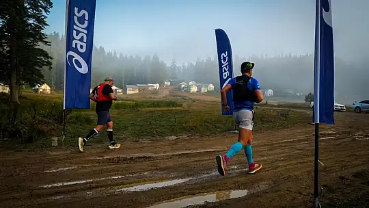 Sporcular Abant'ın zirvesinde sınırlarını zorladı