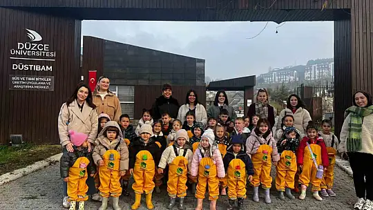 Süs ve Tıbbi Bitkiler Botanik Bahçesi minik ziyaretçilerini ağırladı