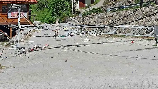 Takla atan otomobil aydınlatma direğine çarptı: 1 yaralı