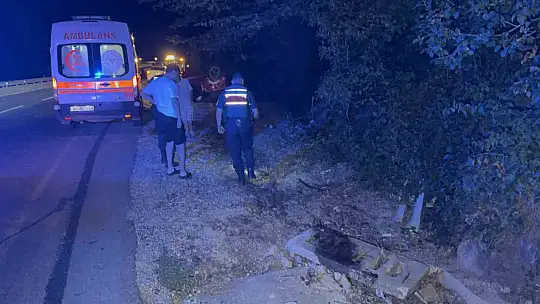 Takla atan otomobilde kalbi duran sürücüyü sağlık ekipleri kurtardı