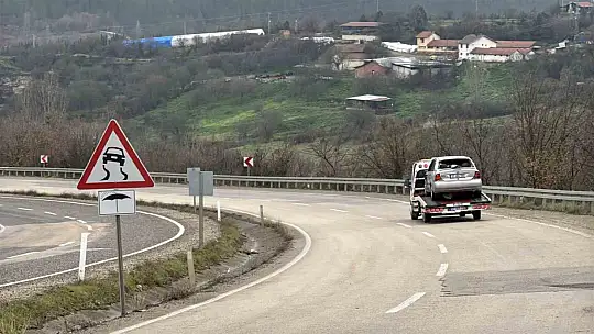 Takla atan otomobilden yara almadan kurtuldu