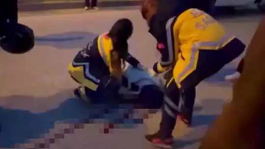 Taksiye çarpan motosikletli ağır yaralandı