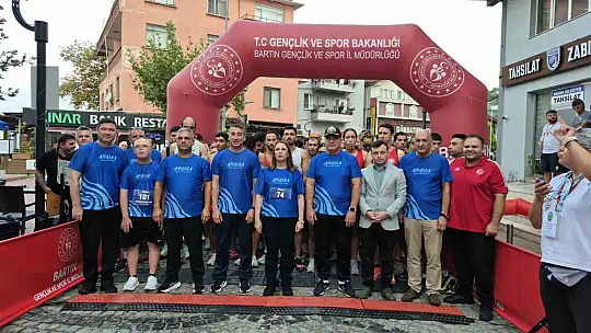 Amasra'nın muhteşem doğasında düzenlenen koşuya yoğun ilgi