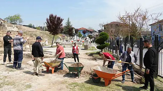 Tarihi kazılara gönüllü katılıyorlar